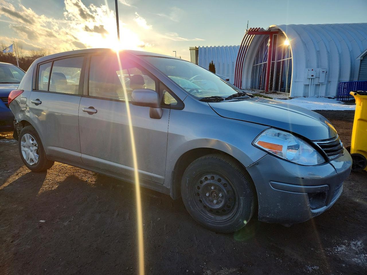 2011 Nissan Versa S - Image 4