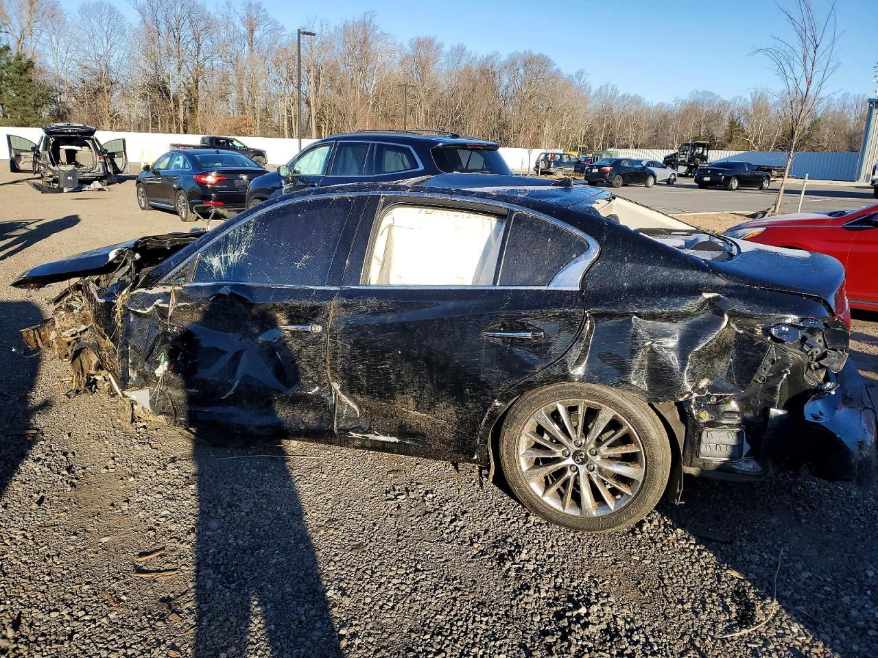 2022 Infiniti Q50 Luxe - Фото 2