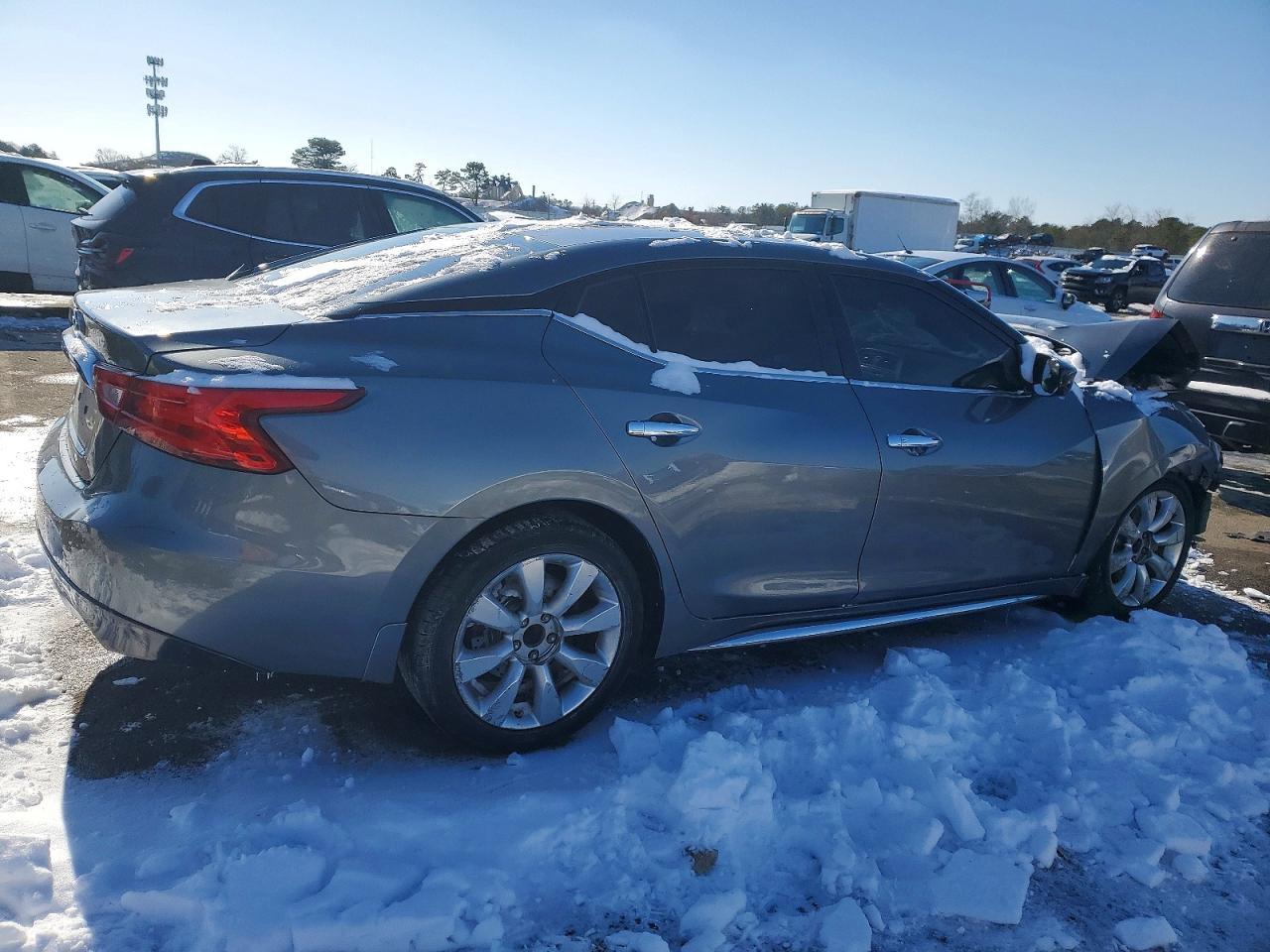 2017 Nissan Maxima 3.5S - Фото 3
