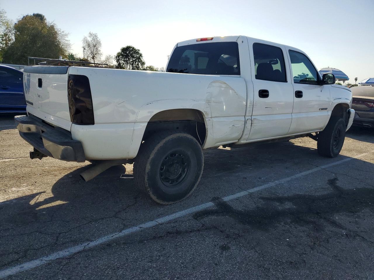 2007 Chevrolet Silverado C2500 Heavy Duty - Фото 3