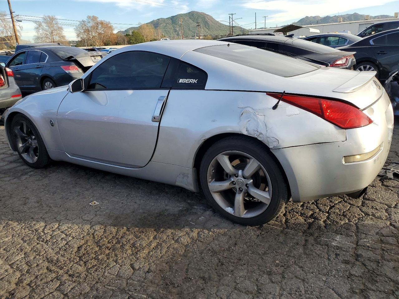 2006 Niss 350Z Coupe - Фото 2