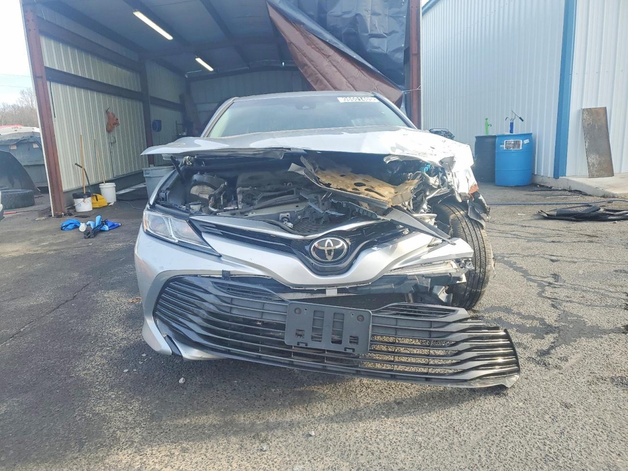 2018 Toyota Camry Le - Image 5