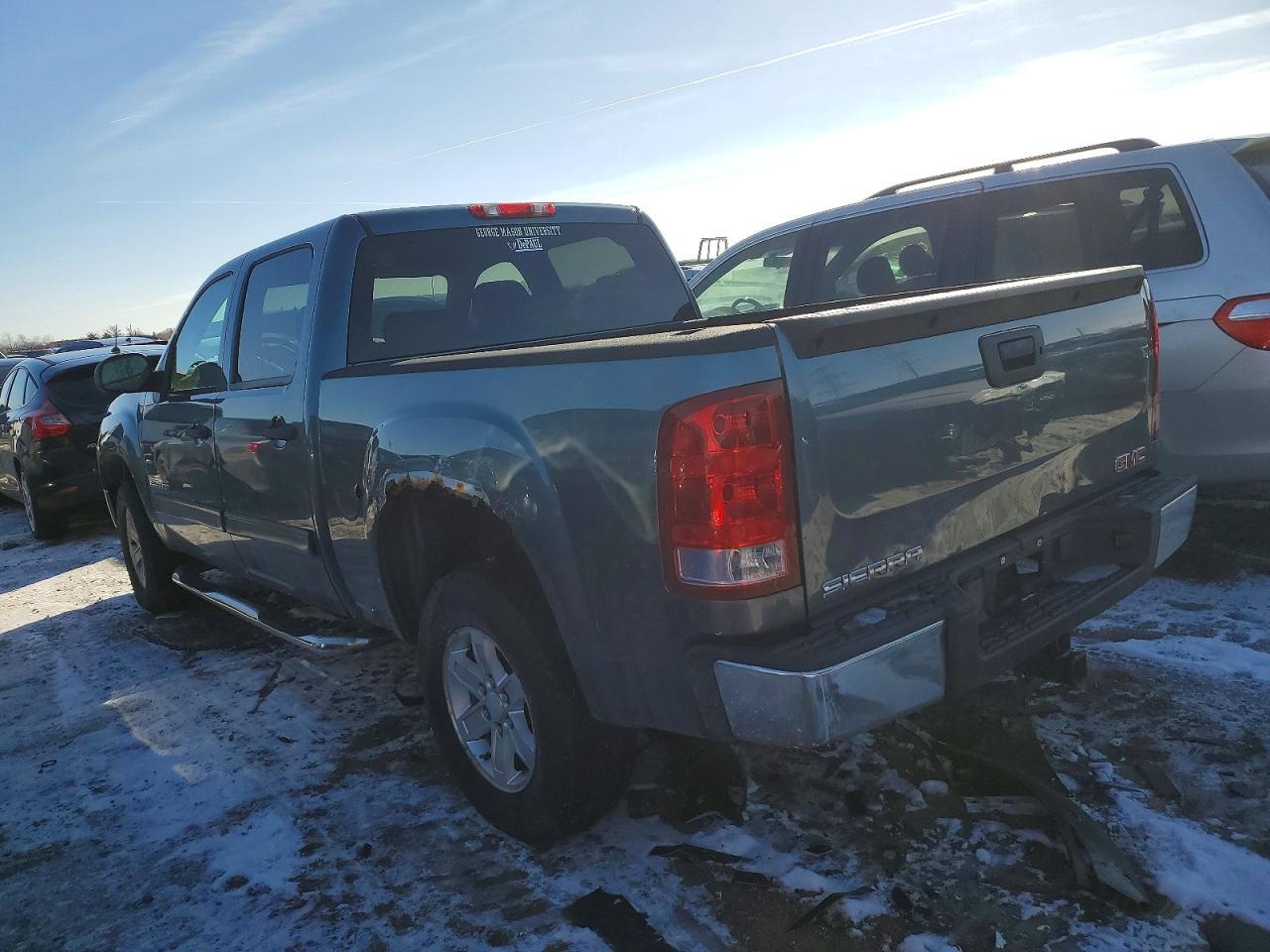 2011 GMC Sierra 1500 - Фото 2