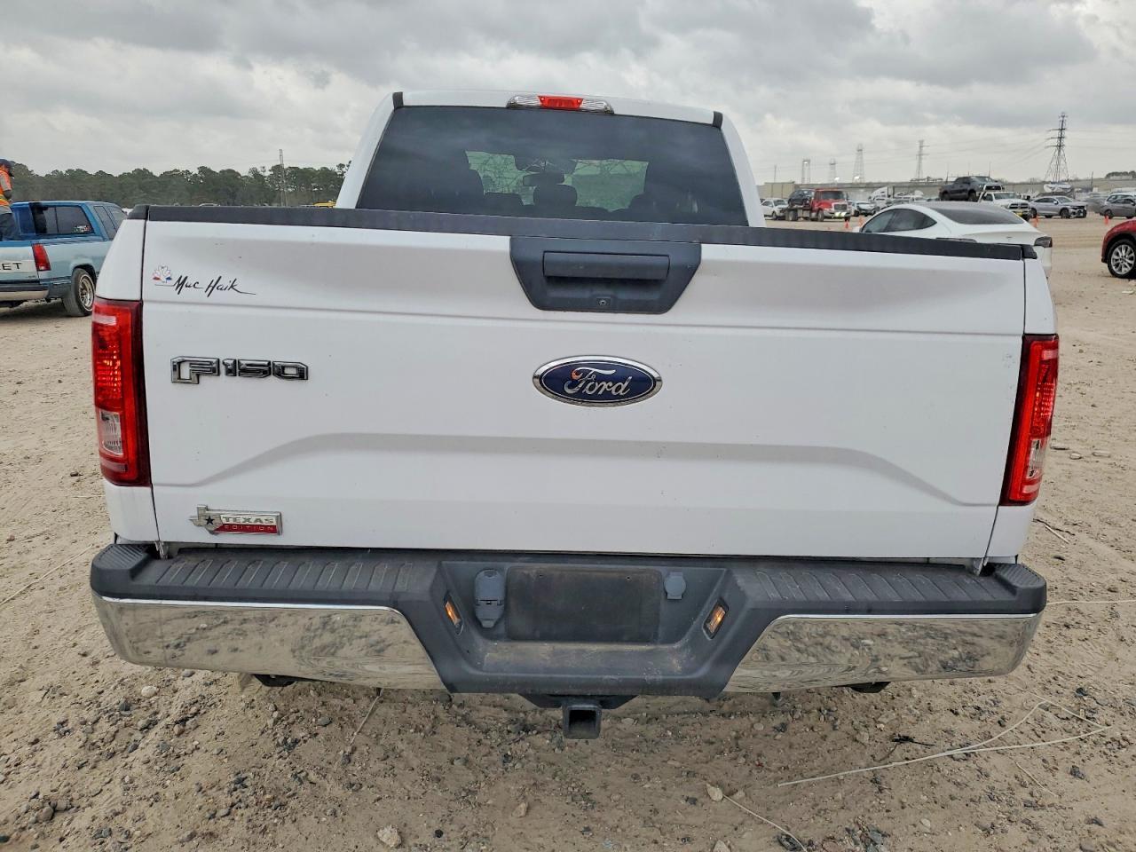 2015 Ford F150 Super Cab - Фото 6