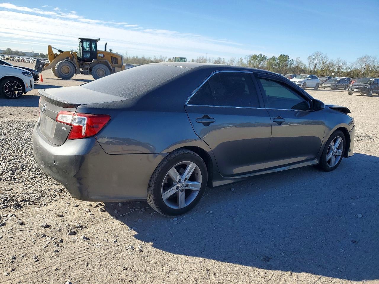 2013 Toyota Camry L - Image 3