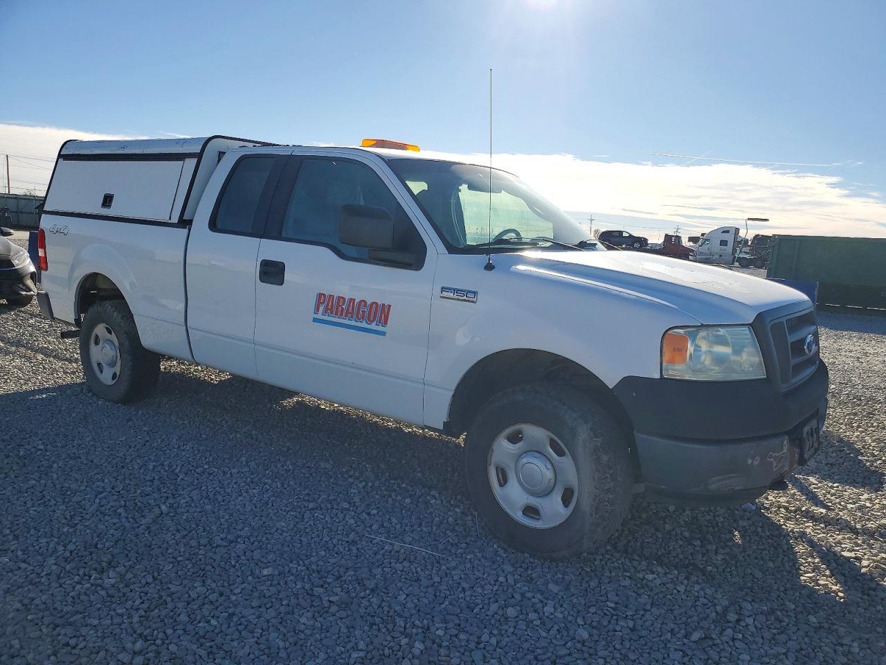 2005 Ford F150 - Image 4