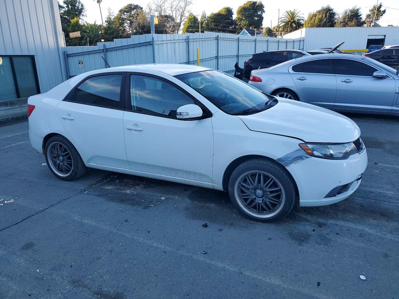 2010 Kia Forte Ex - Image 4