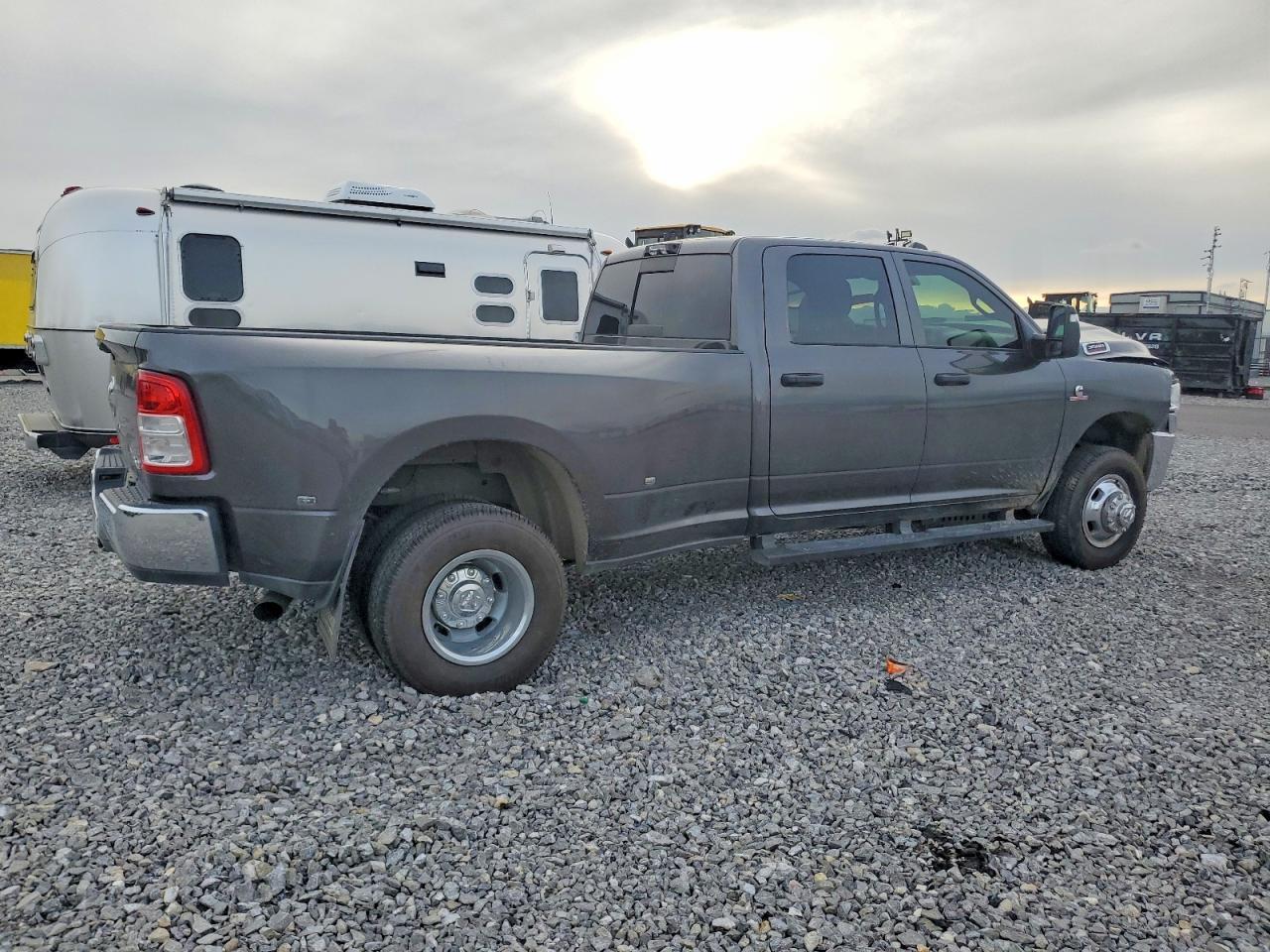 2024 Ram 3500 Tradesman - Image 3