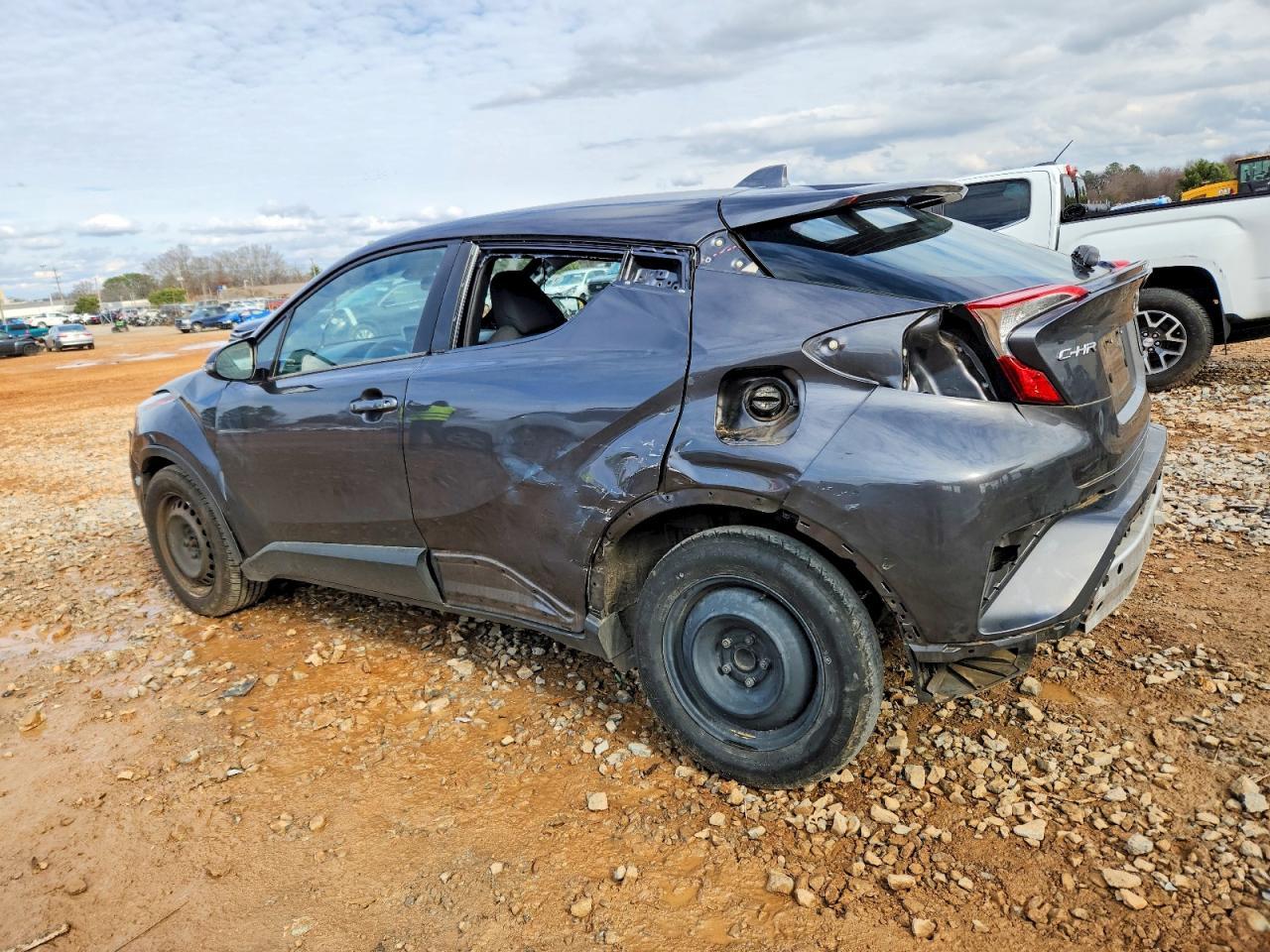 2021 Toyota C-Hr Xle - Фото 2