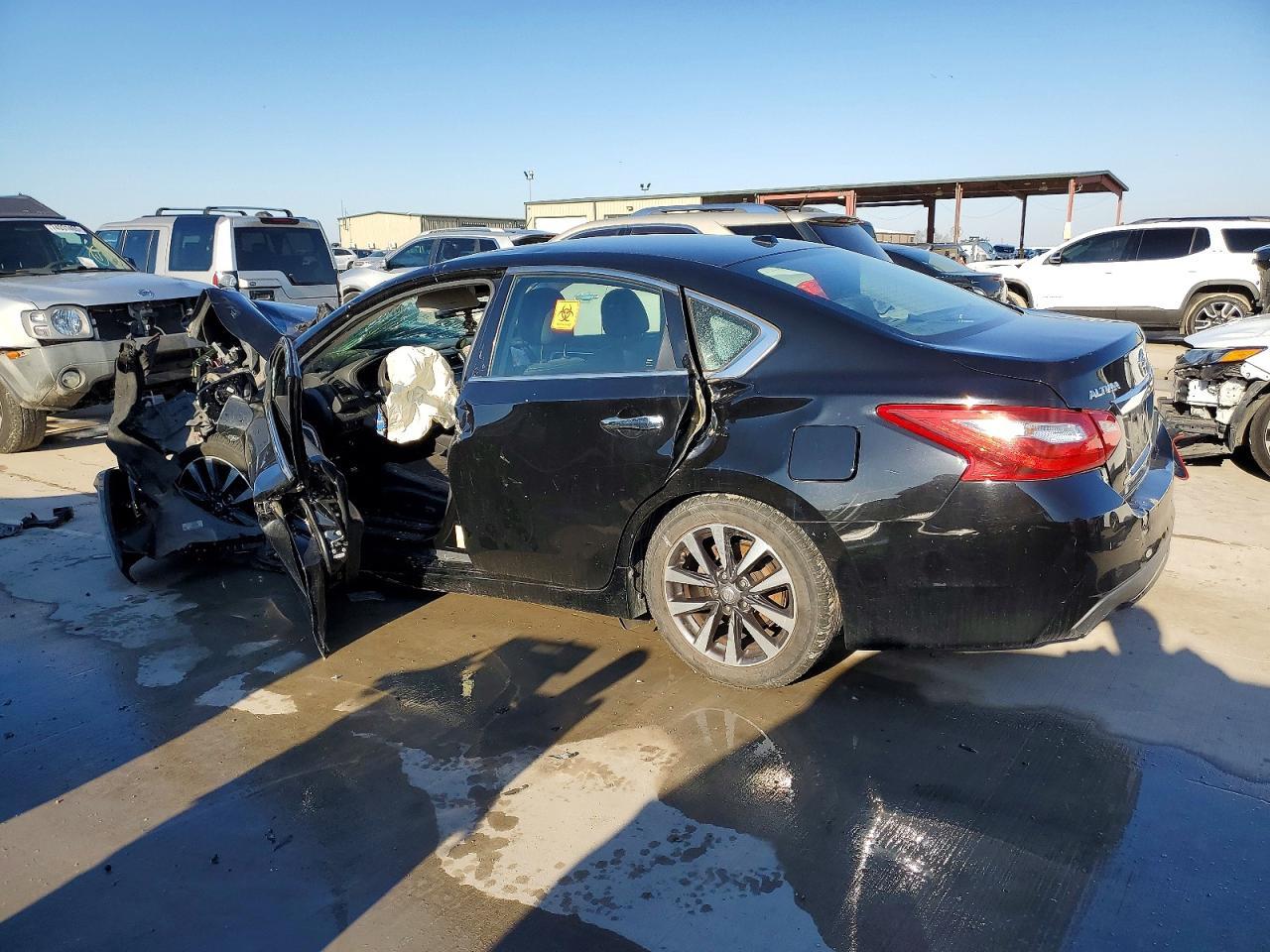 2017 Nissan Altima 2.5 - Фото 2