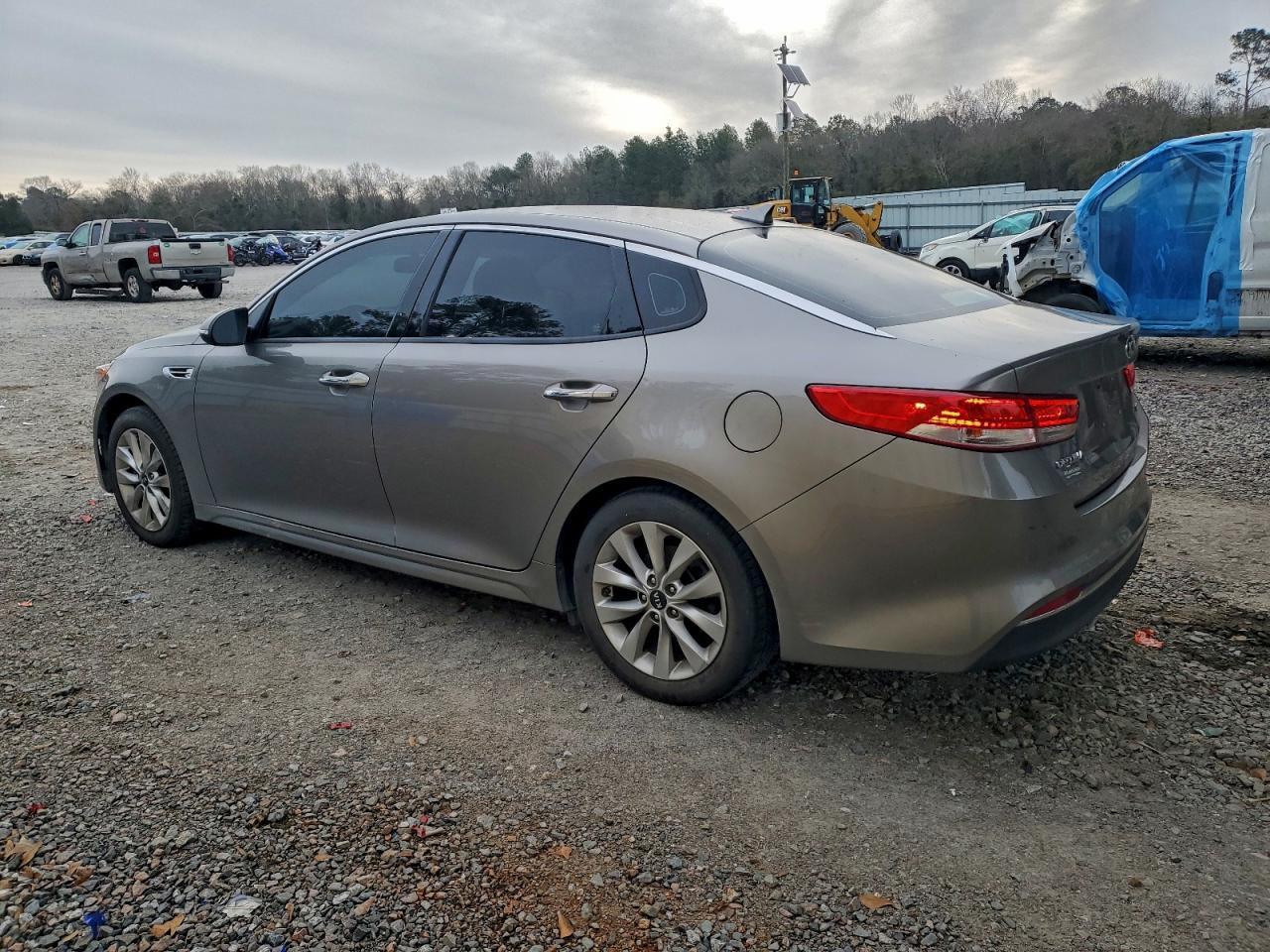 2016 Kia Optima Ex - Фото 2