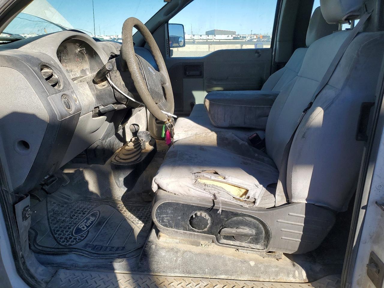 2005 Ford F150 - Image 7