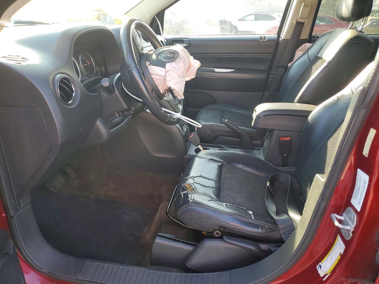 2014 Jeep Compass Latitude - Фото 7