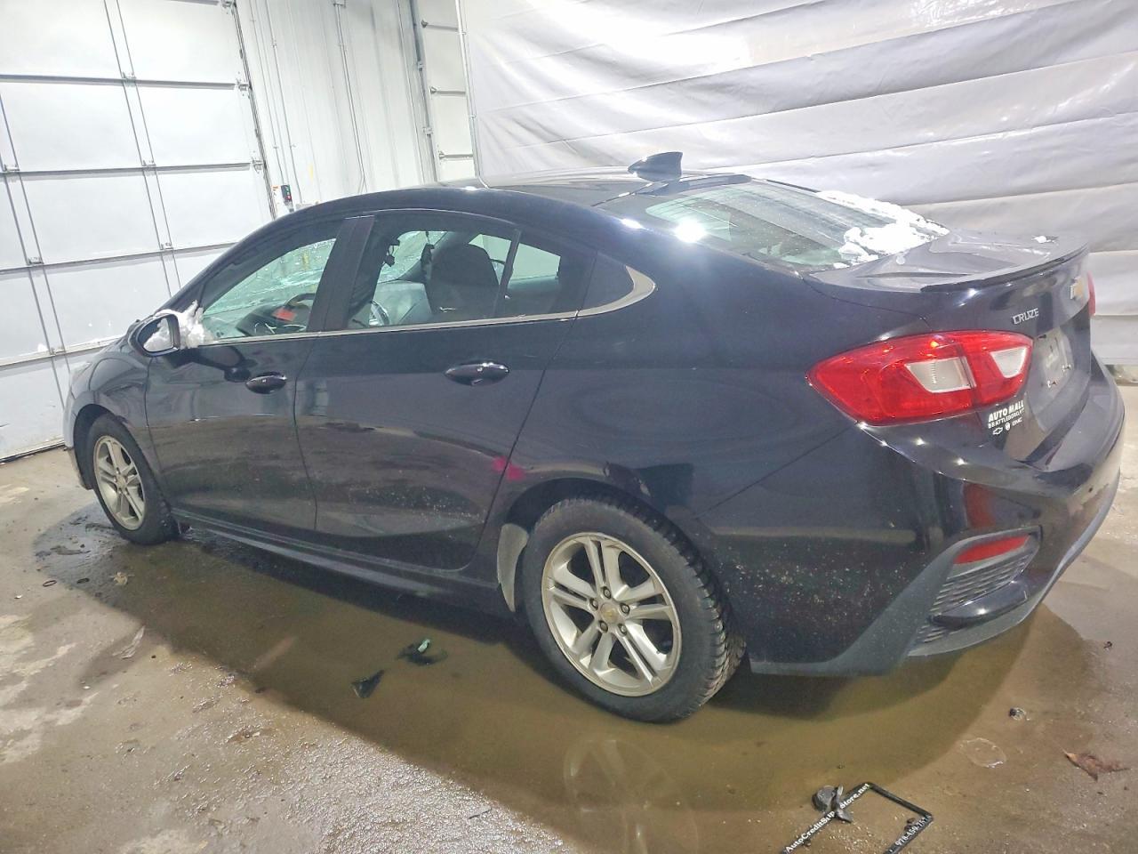 2018 Chevrolet Cruze Lt - Фото 2