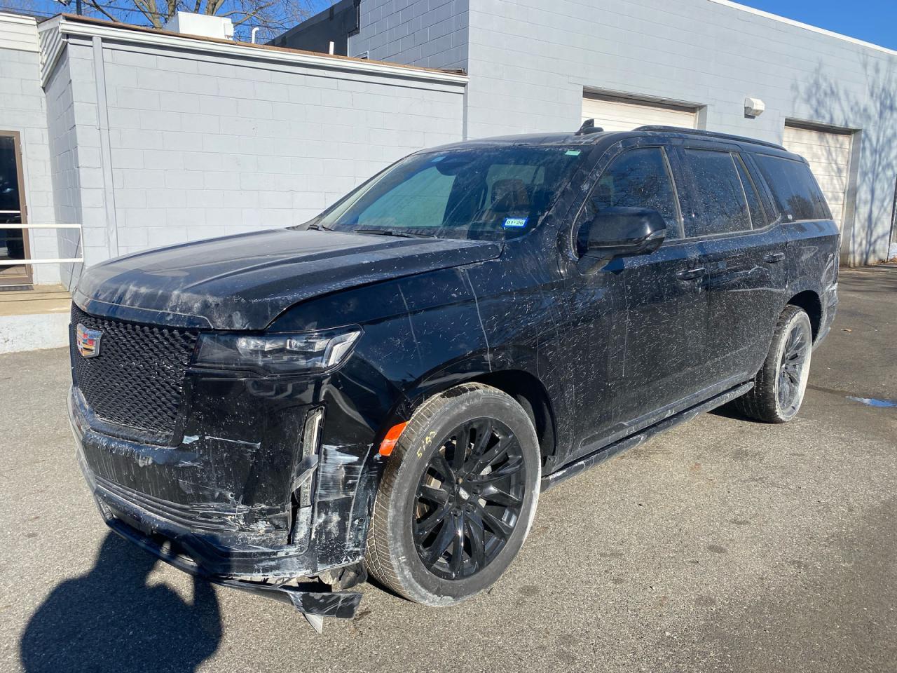 2023 Cadillac Escalade Sport - Фото 2