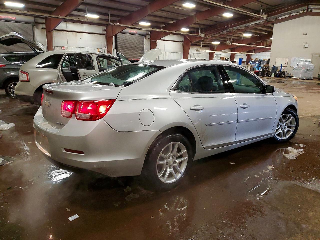 2013 Chevrolet Malibu 1Lt - Фото 3