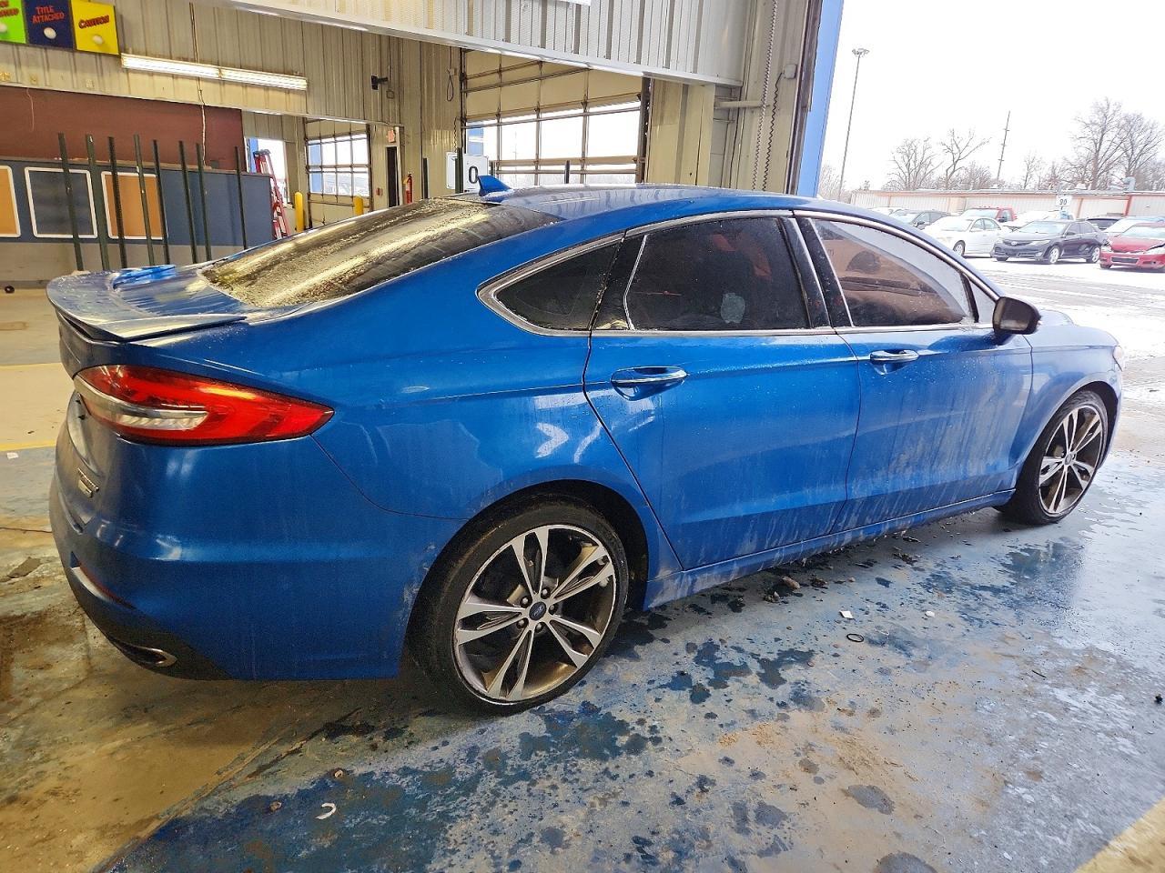 2020 Ford Fusion Titanium - Фото 3