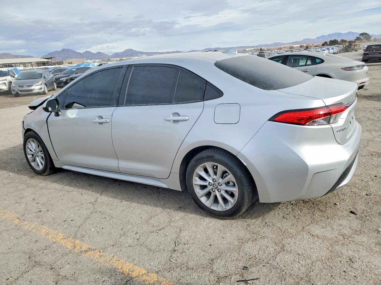 2022 Toyota Corolla Le - Фото 2