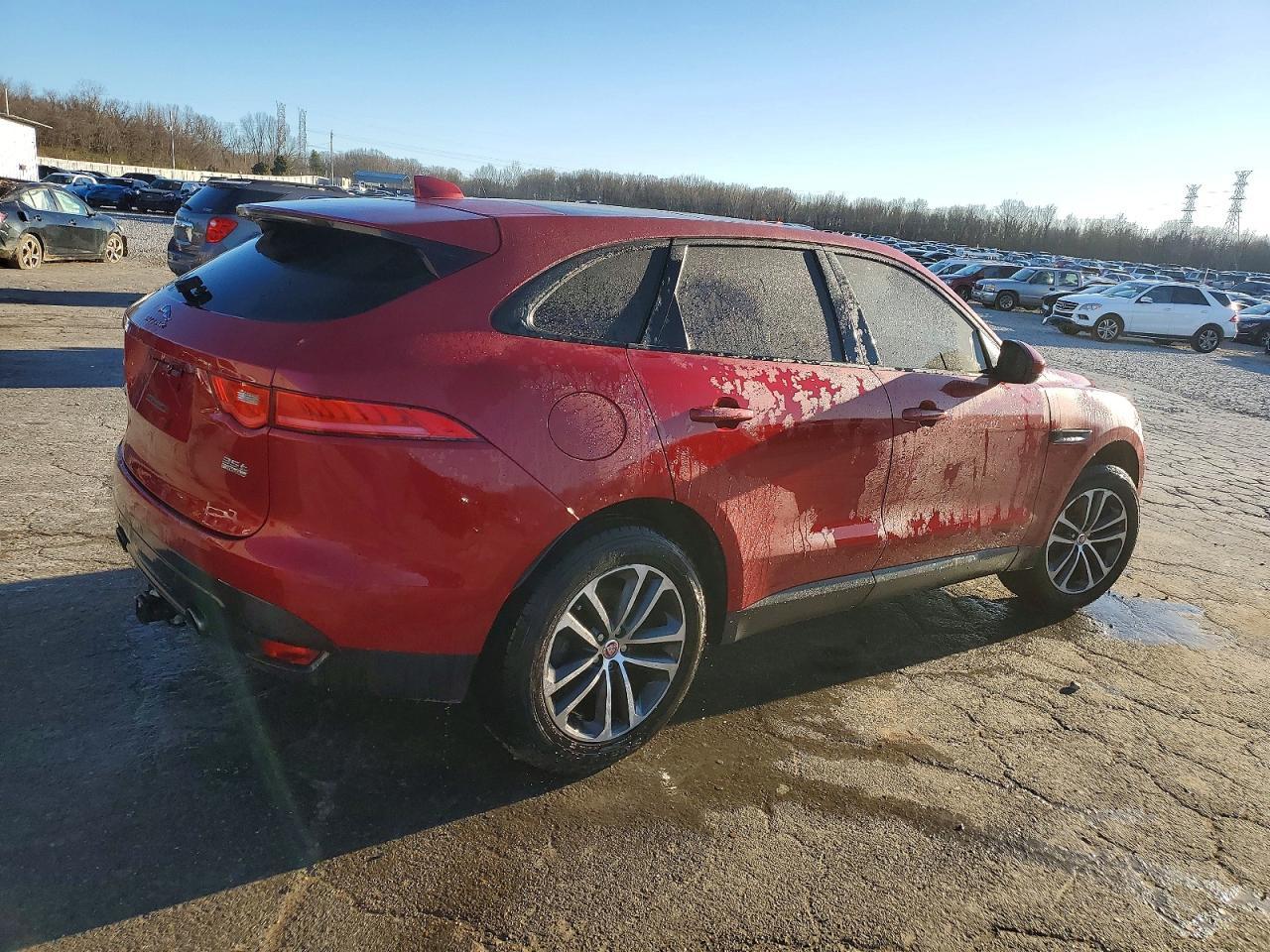 2017 Jaguar F-Pace Premium - Фото 3