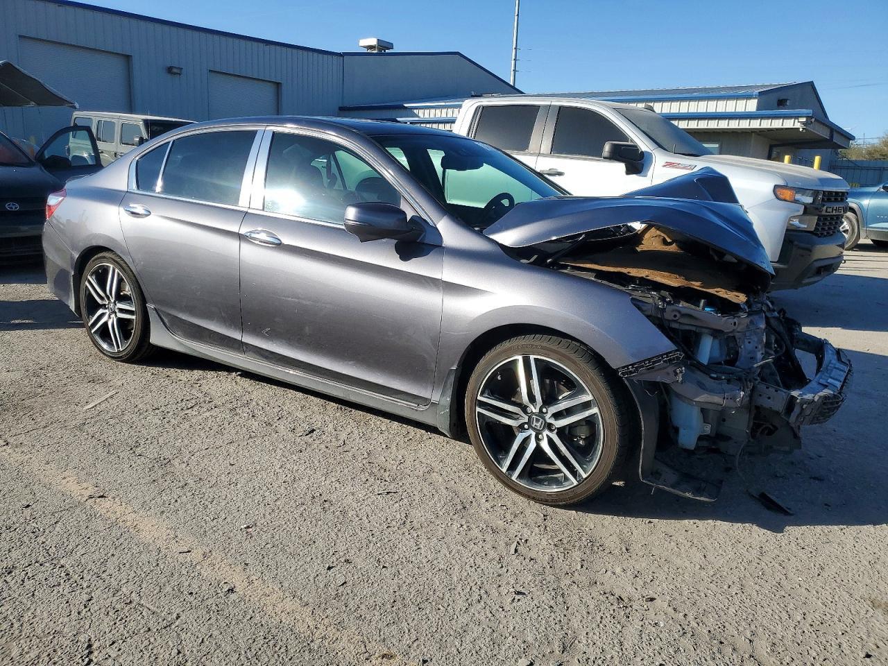 2017 Honda Accord Touring - Фото 4