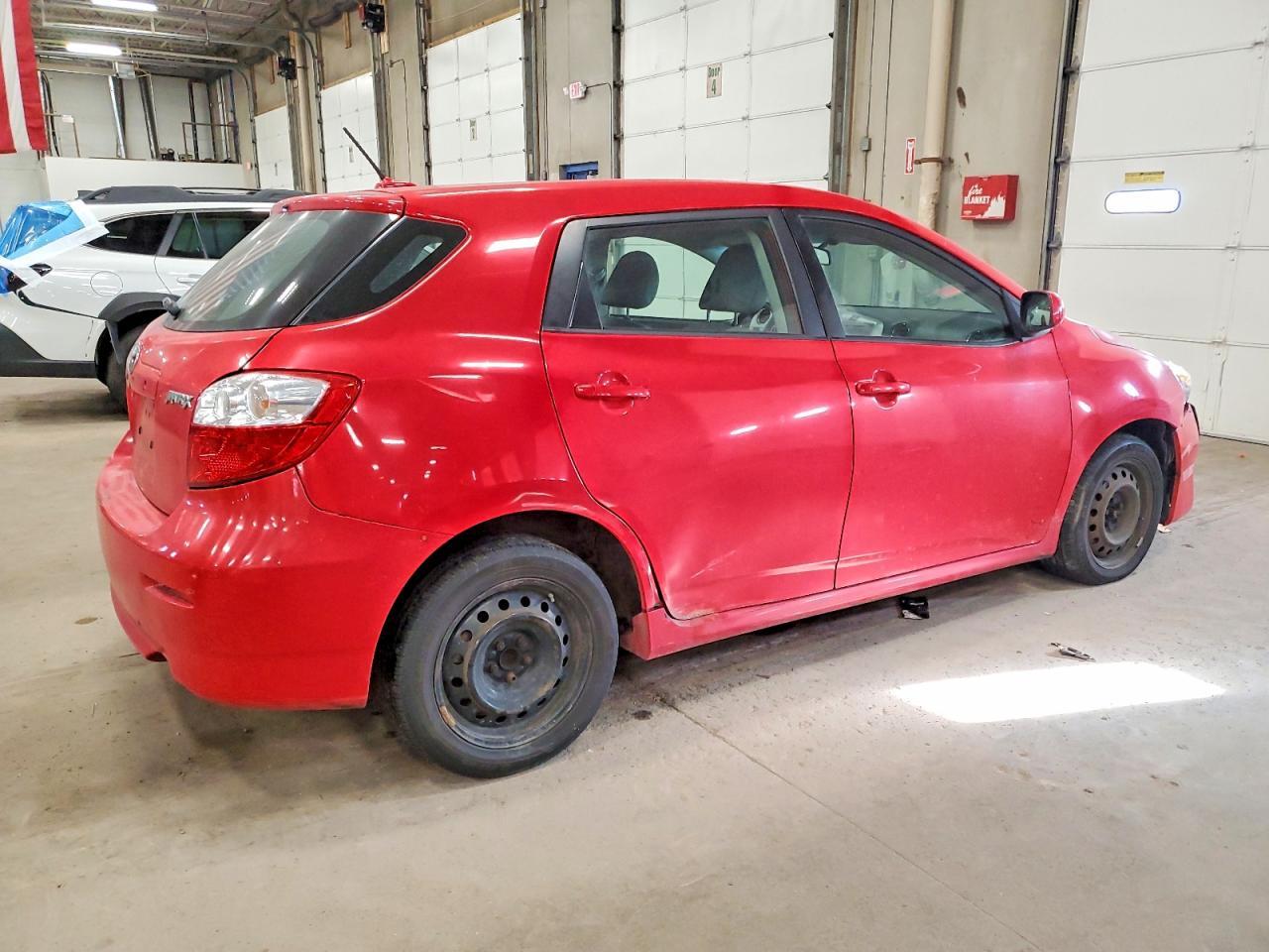 2010 Toyota Corolla Matrix Base - Фото 3