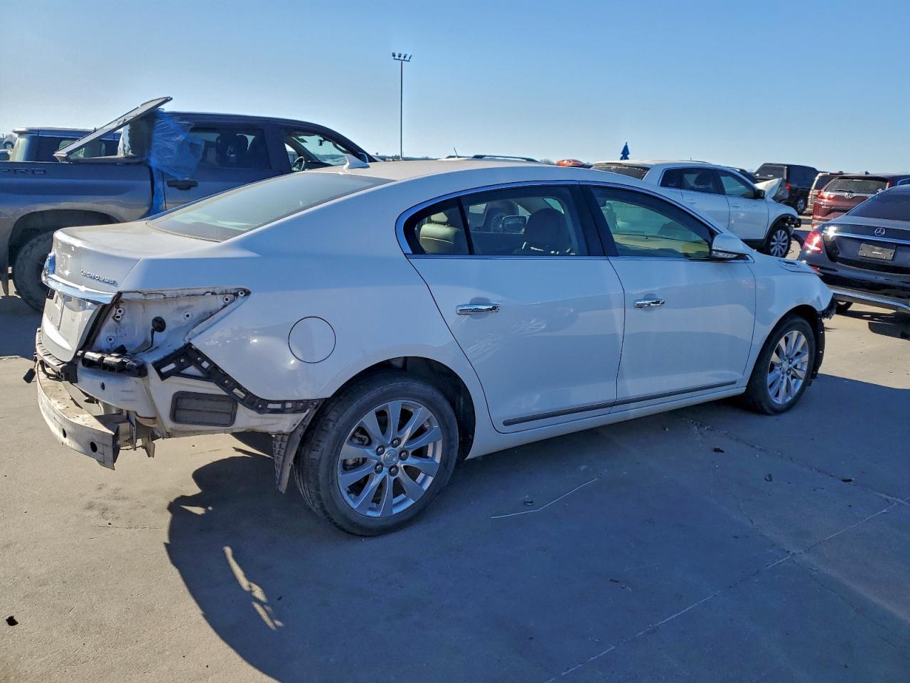 2014 Buick Lacrosse - Фото 3
