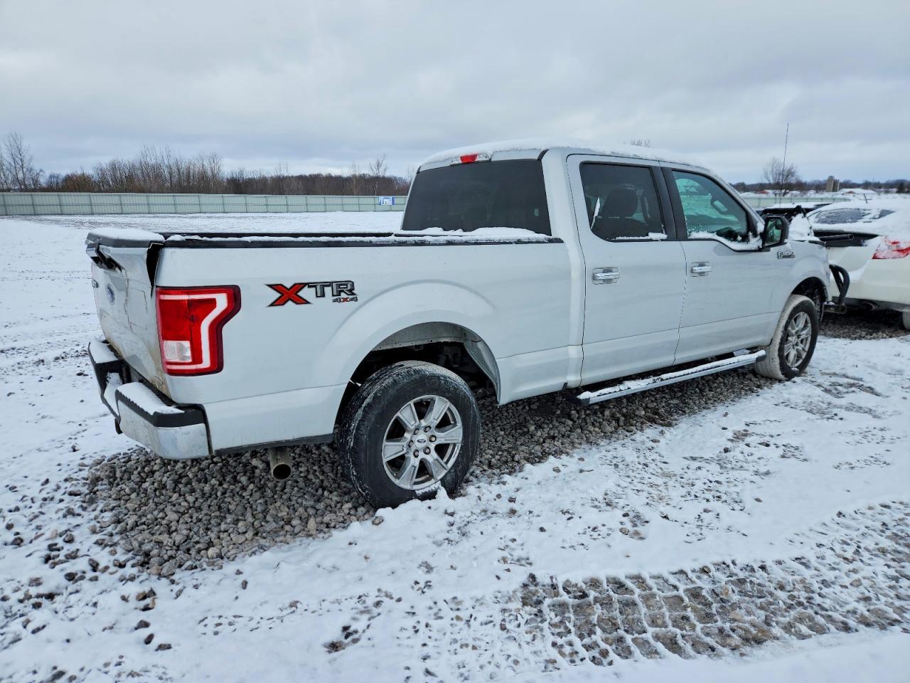 2015 Ford F150 Supercrew - Фото 3