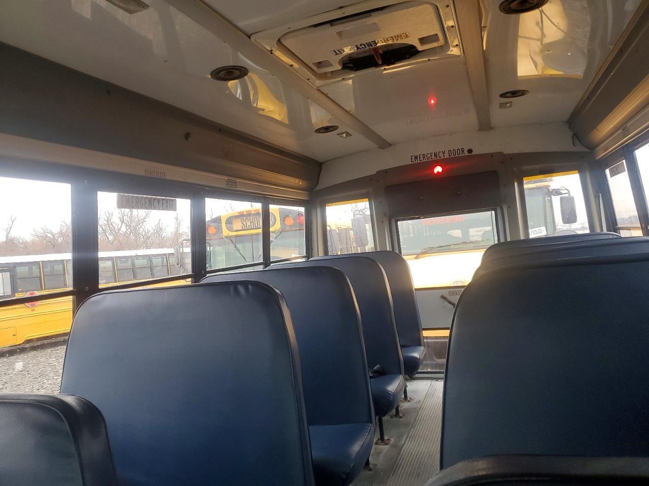 2009 GMC Savana School Bus - Image 6