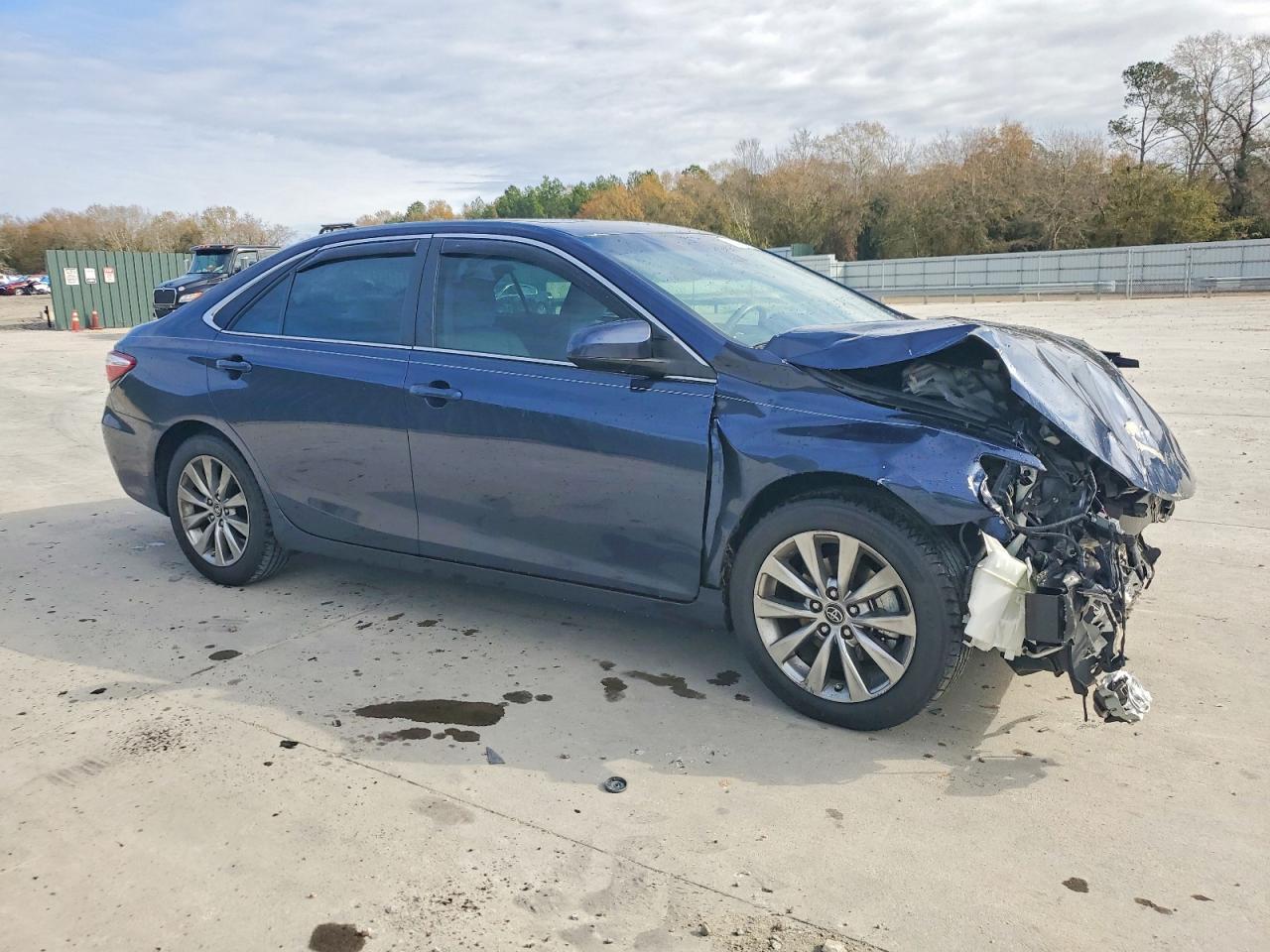 2017 Toyota Camry Xle V6 - Фото 4
