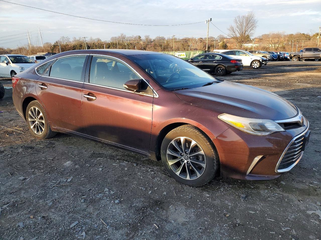 2018 Toyota Avalon Xle - Image 4