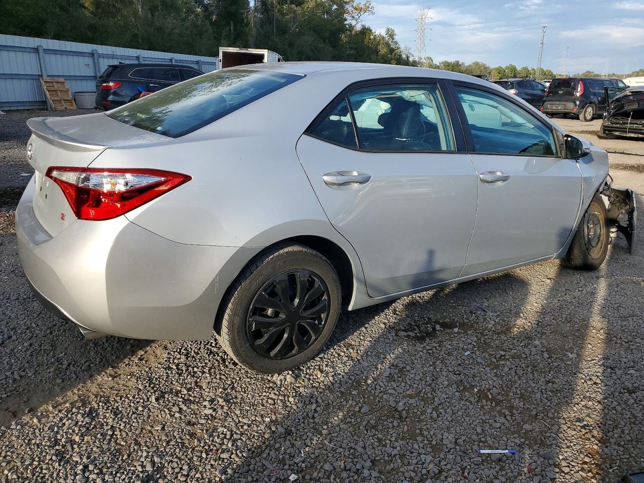 2015 Toyota Corolla L - Image 3