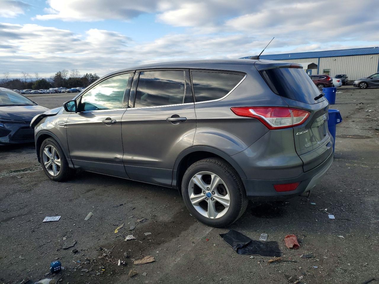 2013 Ford Escape Se - Фото 2
