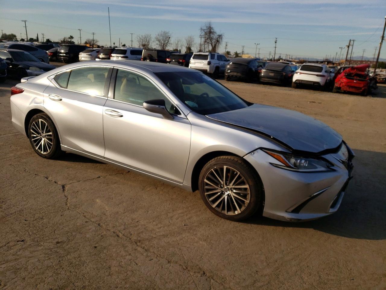 2023 Lexus Es 300H Base - Фото 4