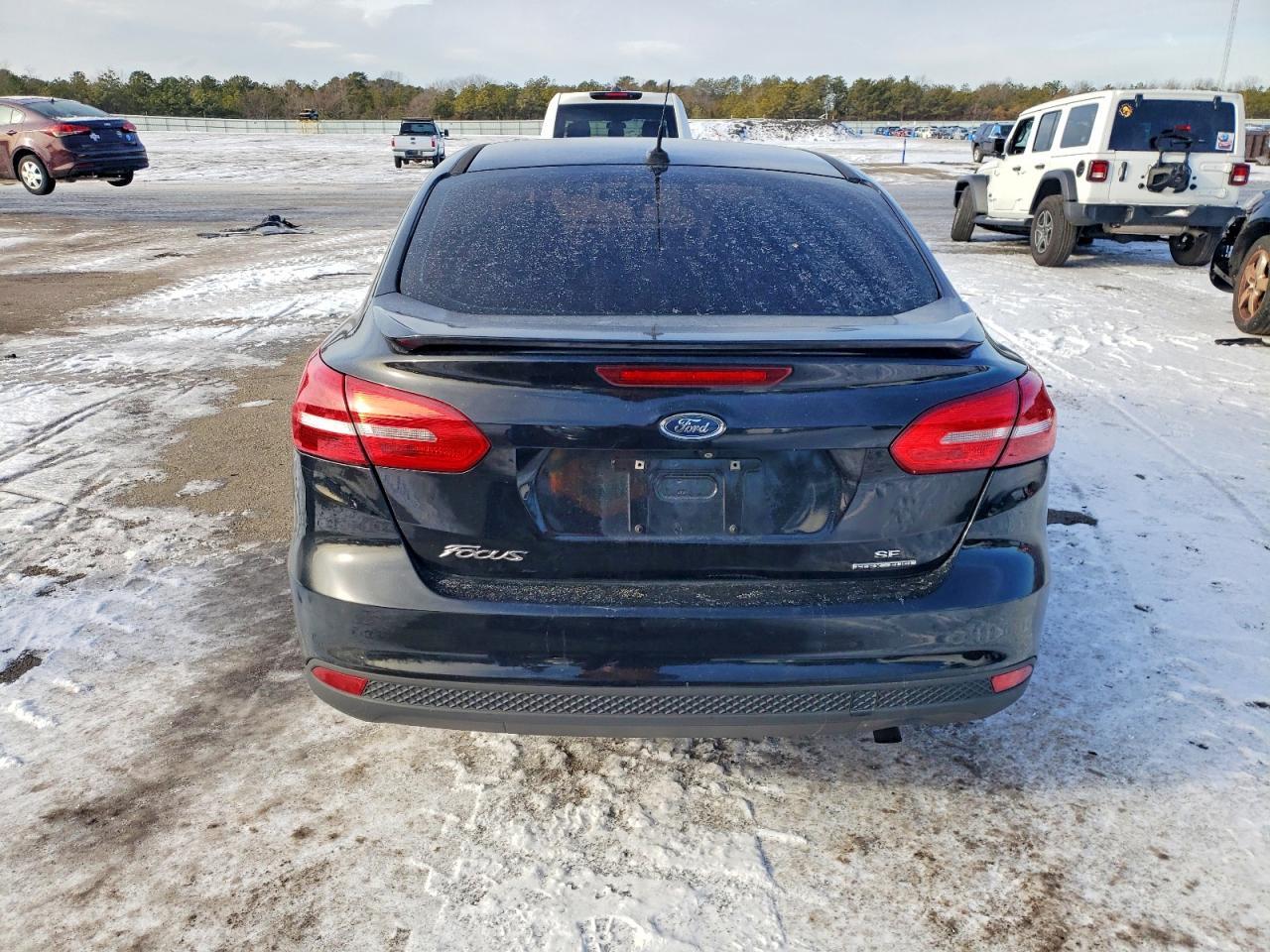 2016 Ford Focus Se - Фото 6