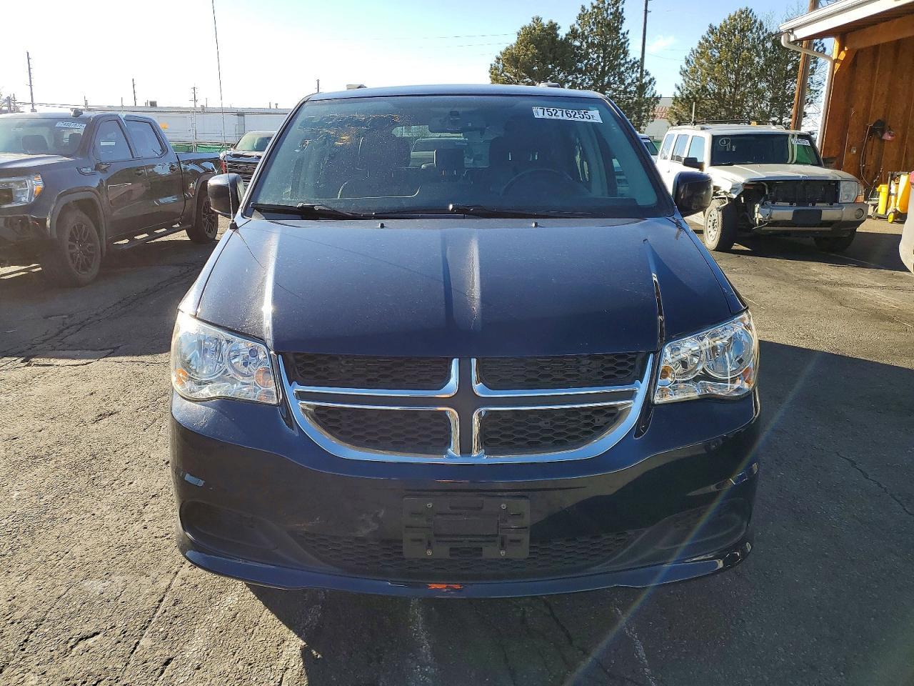 2016 Chrysler Town & Country Touring - Фото 5