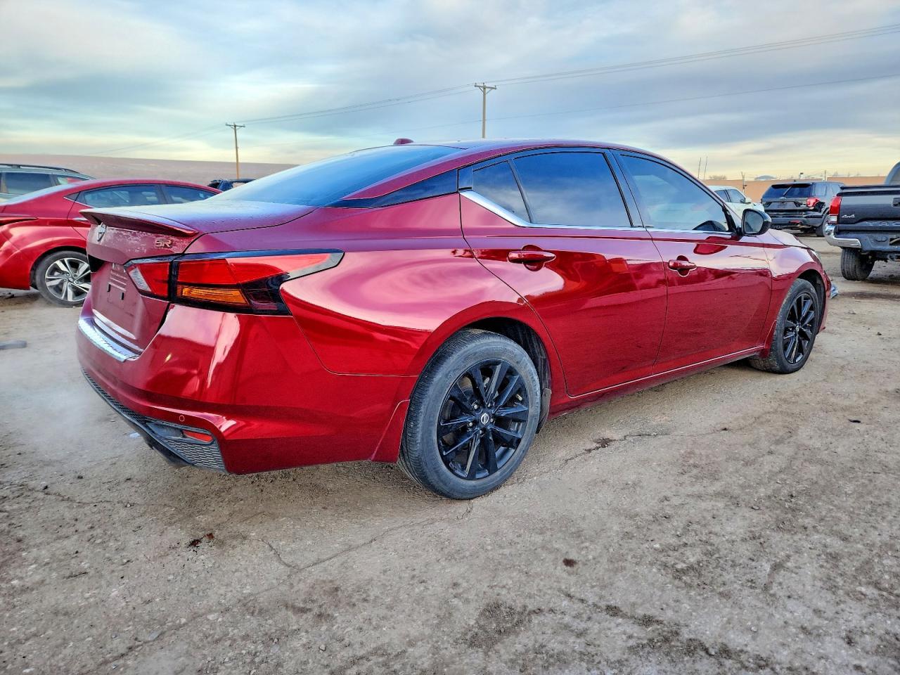 2023 Nissan Altima Sr - Фото 3