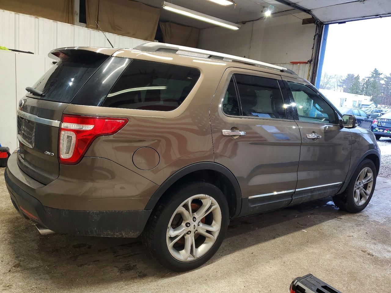 2015 Ford Explorer Limited - Фото 3
