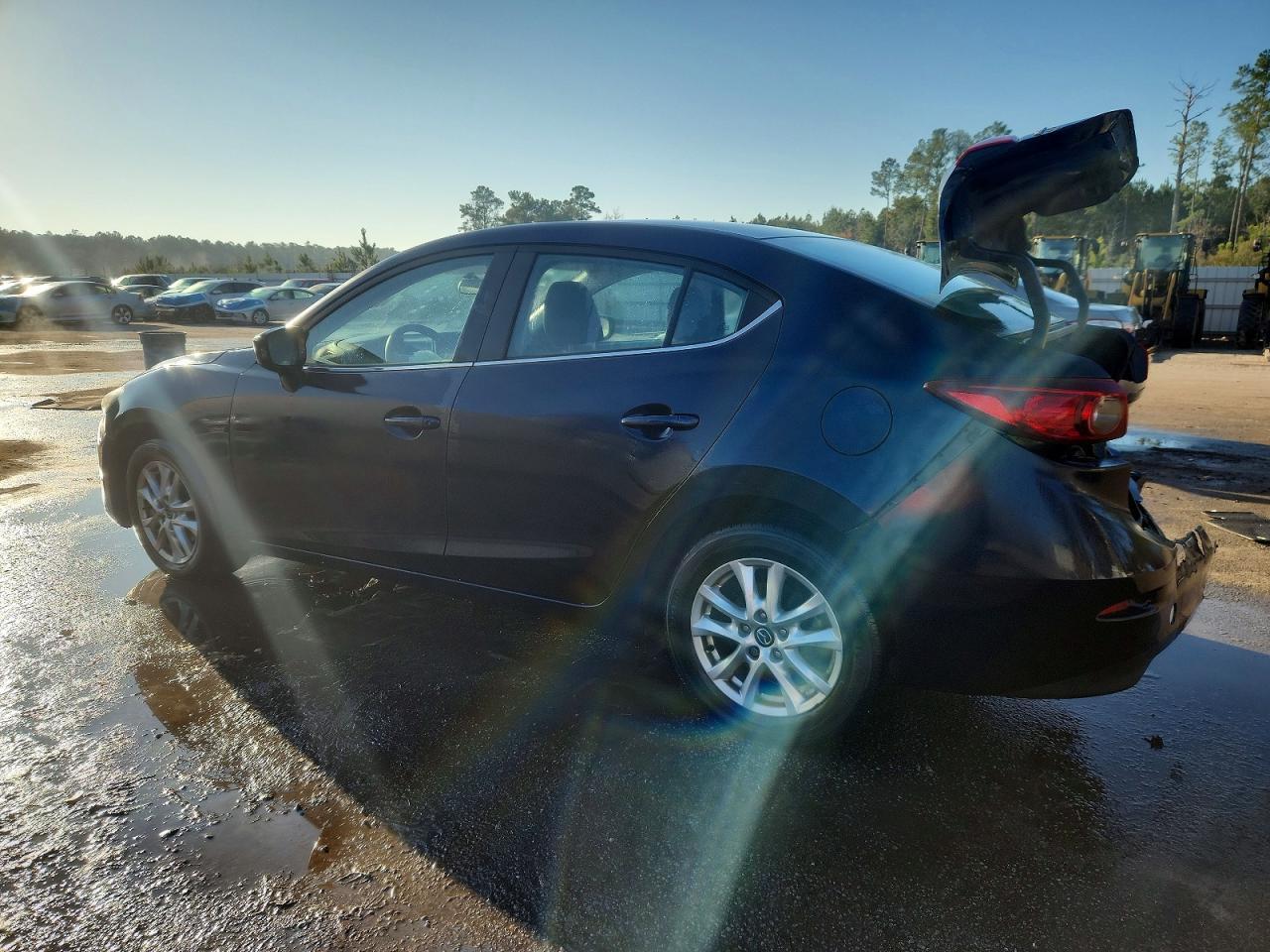 2016 Mazda 3 Sport - Image 2