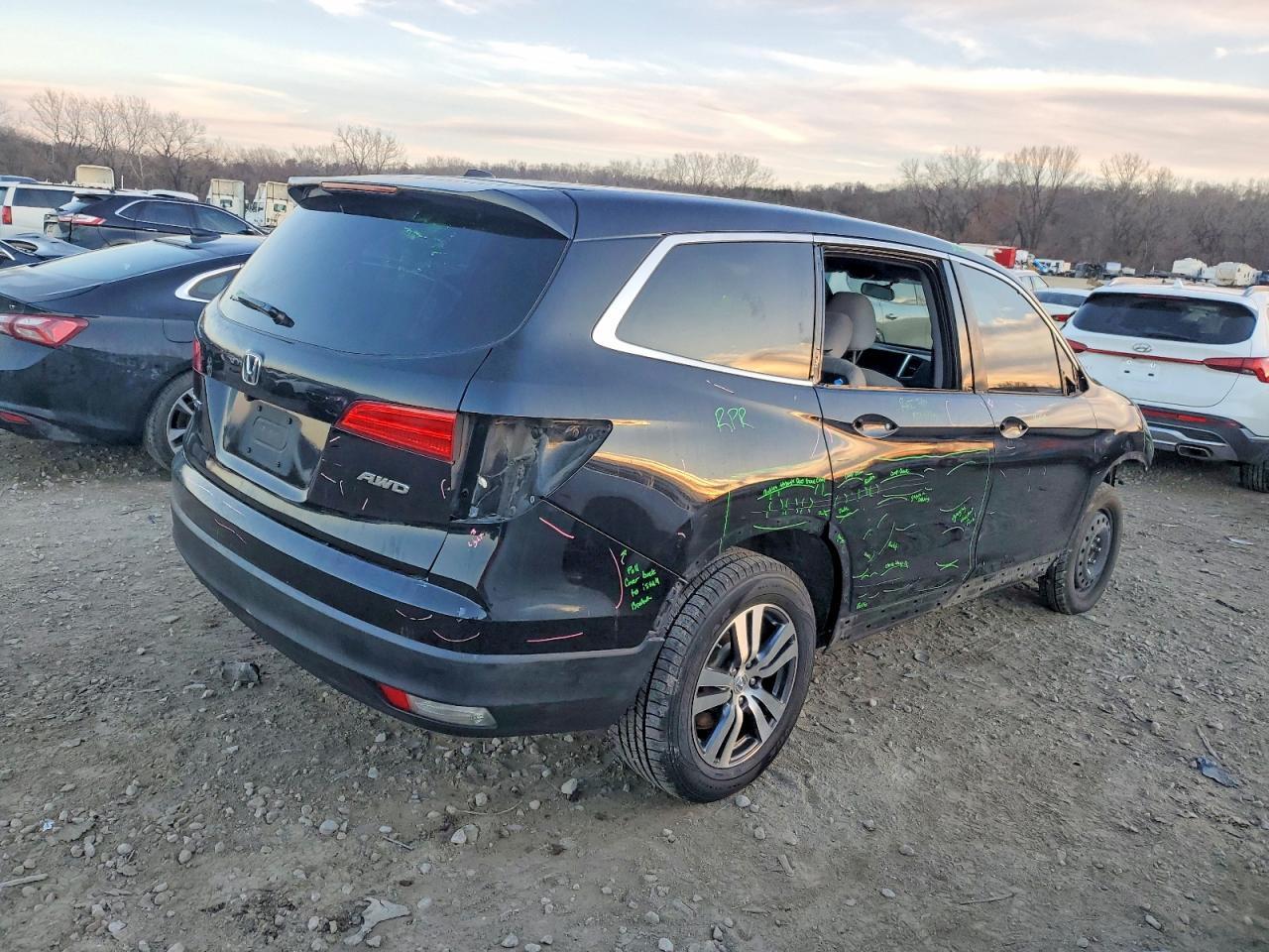 2017 Honda Pilot Ex - Image 3
