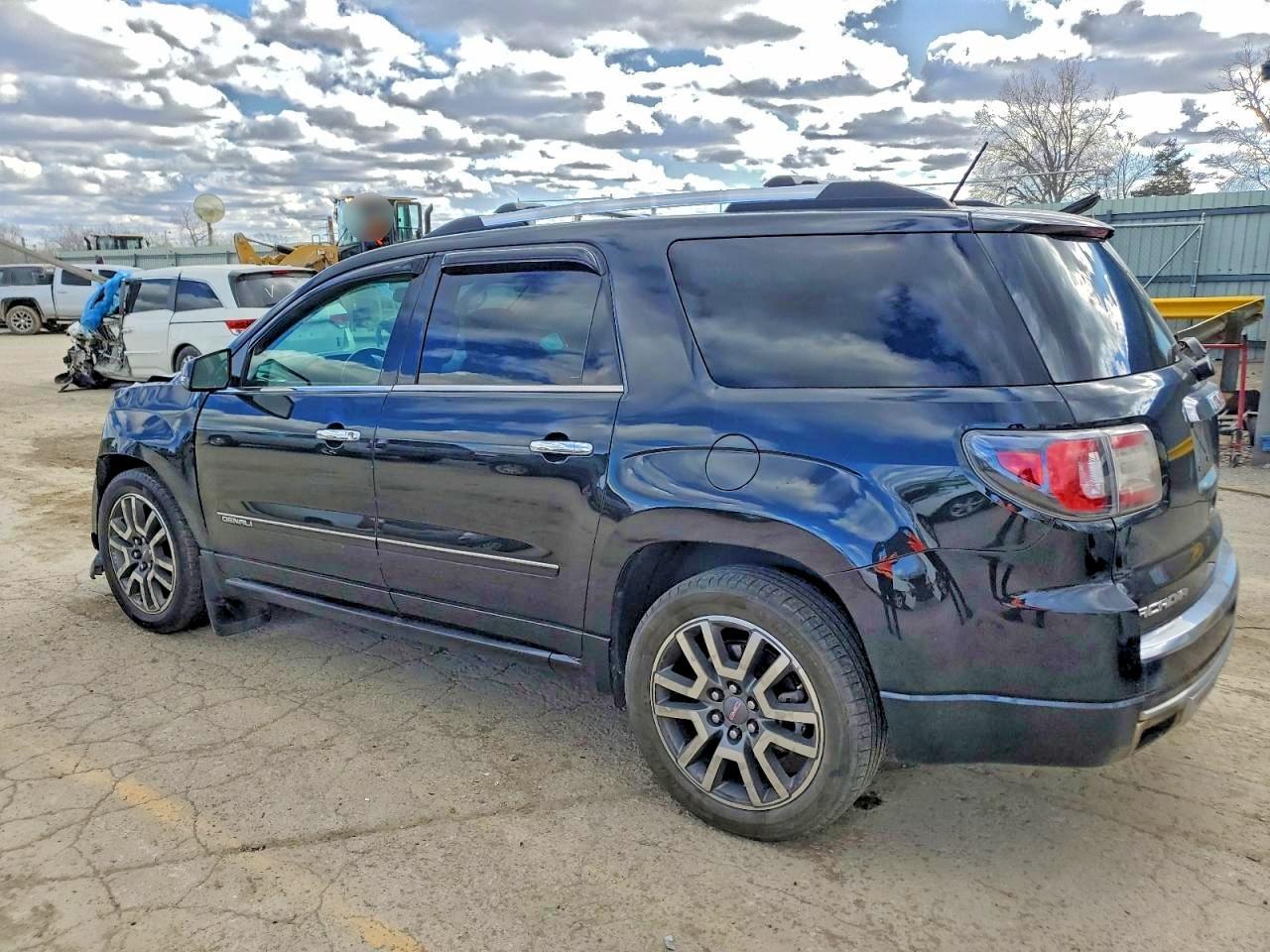 2014 GMC Acadia Denali - Фото 2
