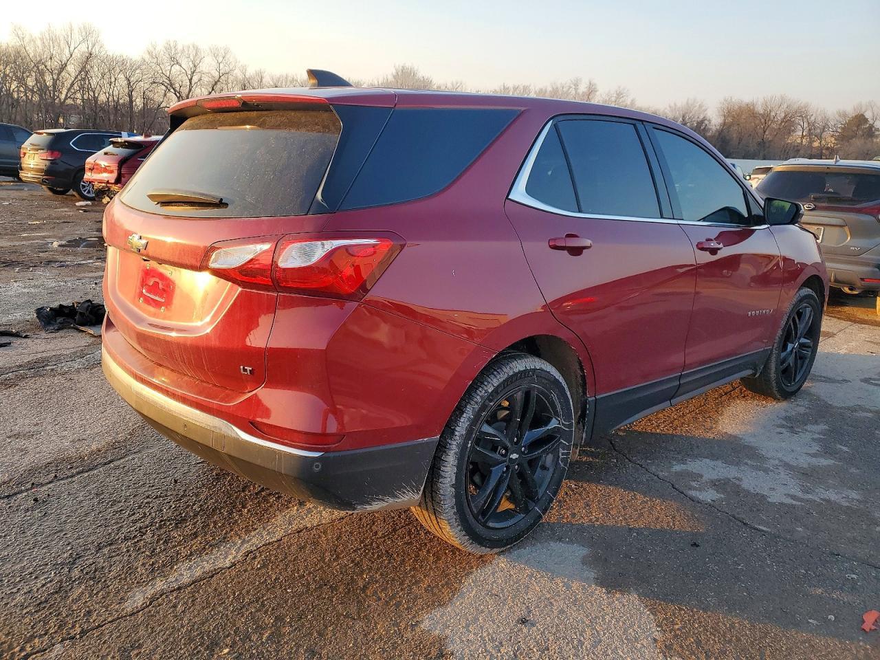 2020 Chevrolet Equinox Lt - Image 3