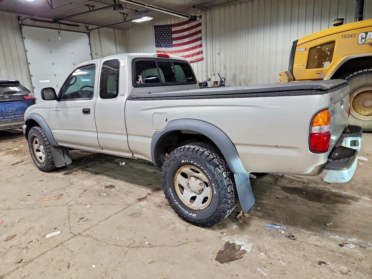 2003 Toyota Tacoma - Фото 2