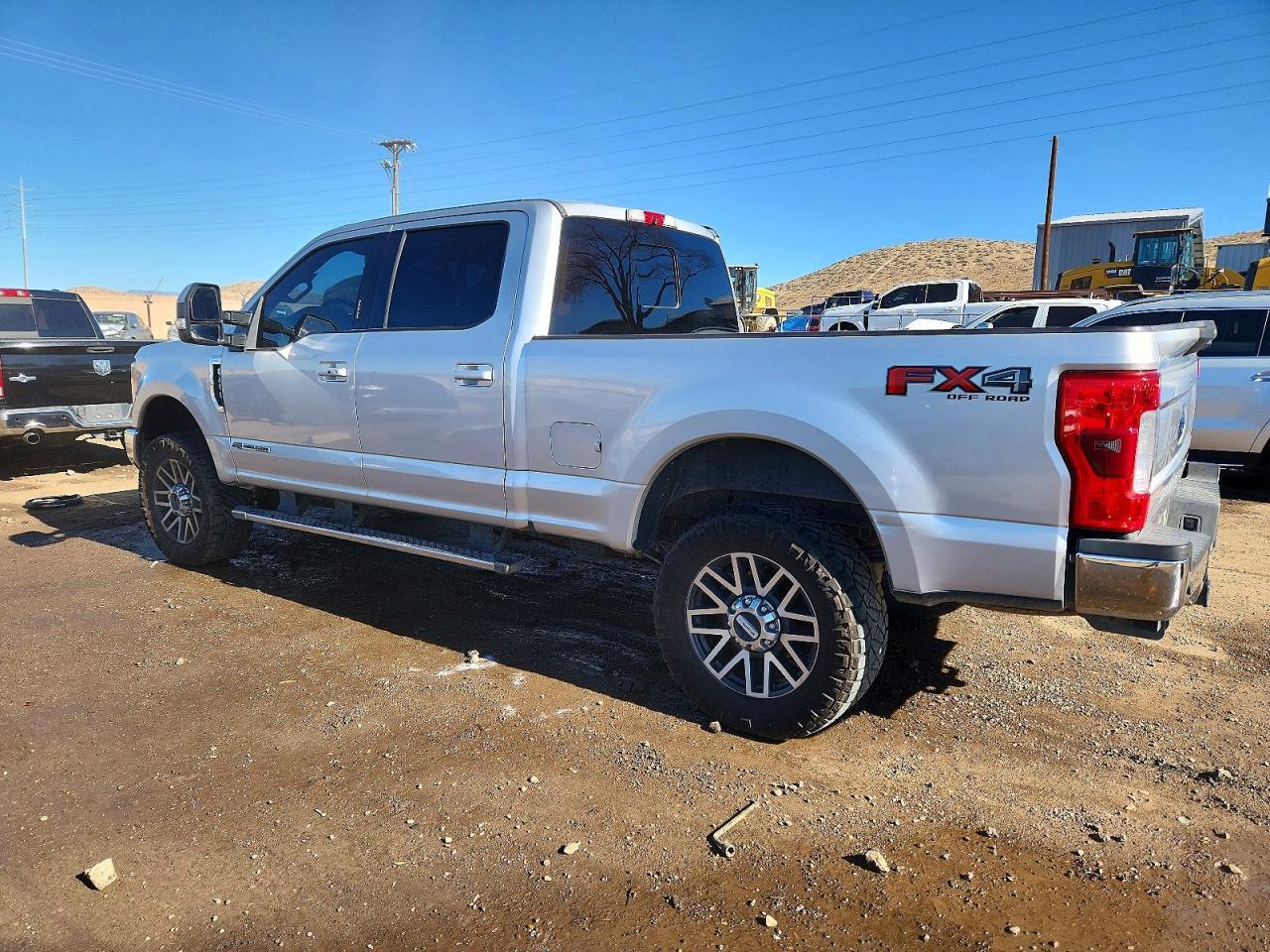 2017 Ford F250 Super Duty - Фото 2