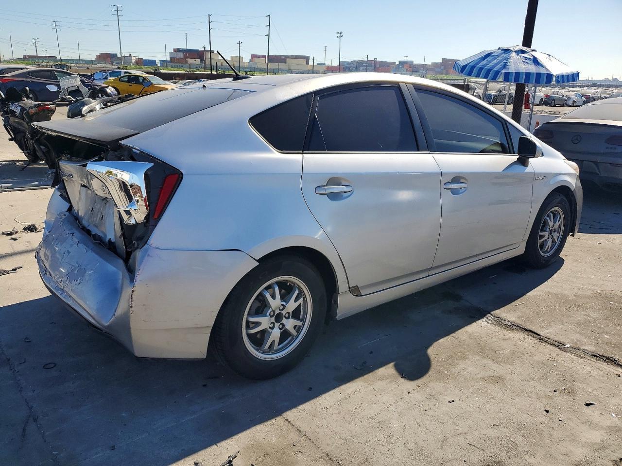 2010 Toyota Prius - Фото 3