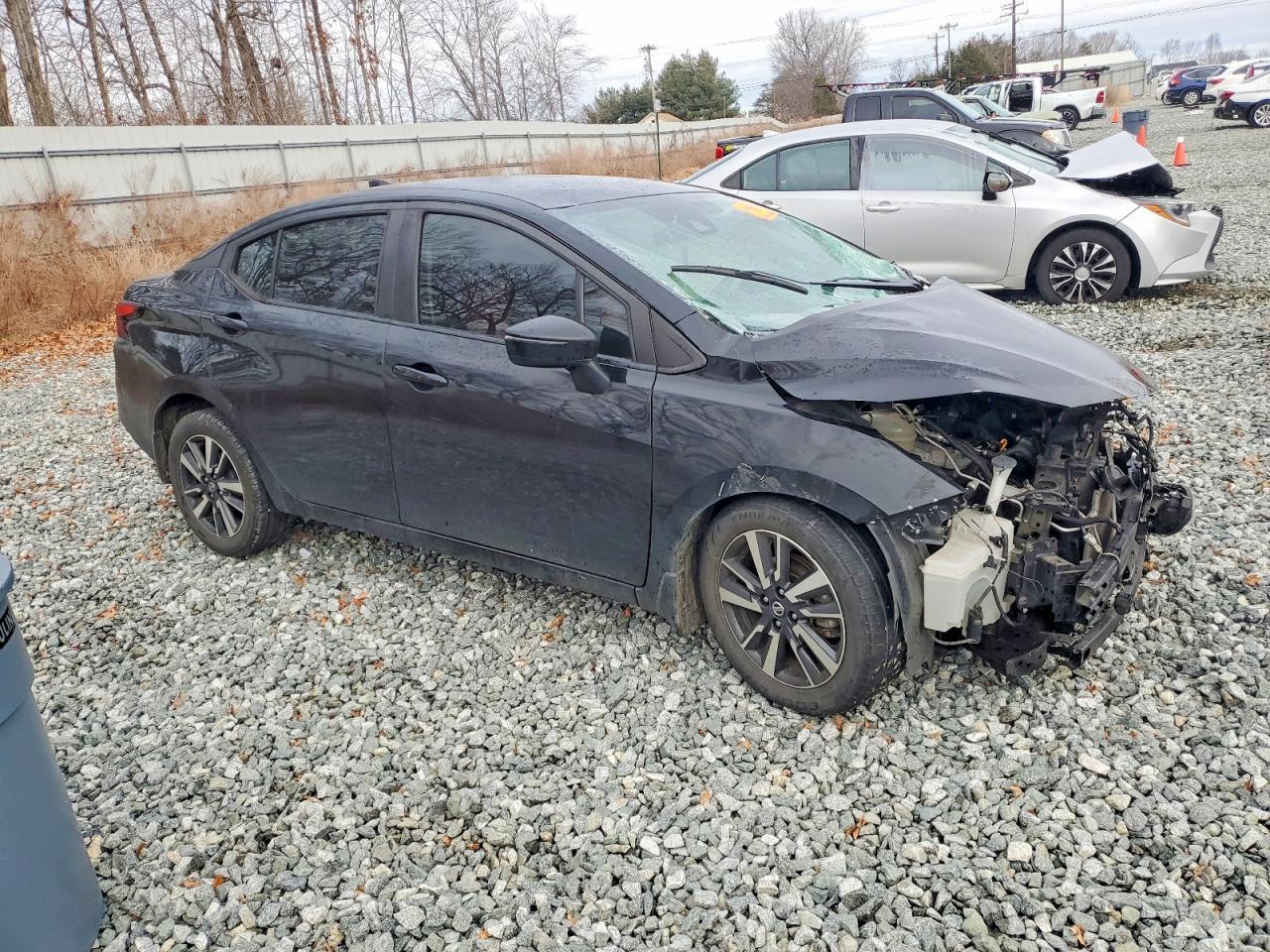 2020 Nissan Versa Sv - Image 4