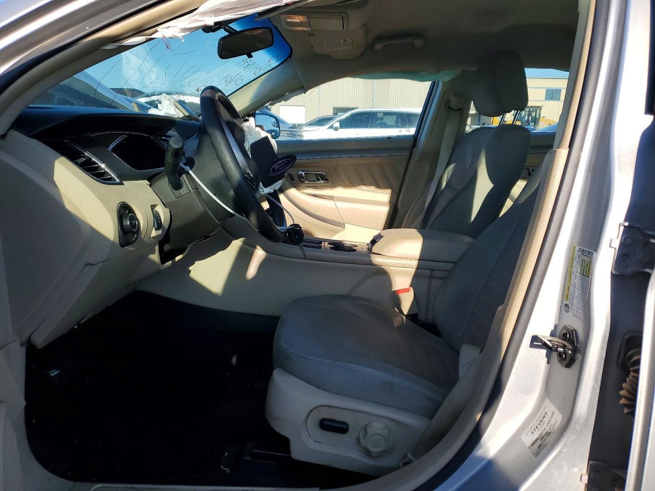 2017 Ford Taurus Se - Фото 7