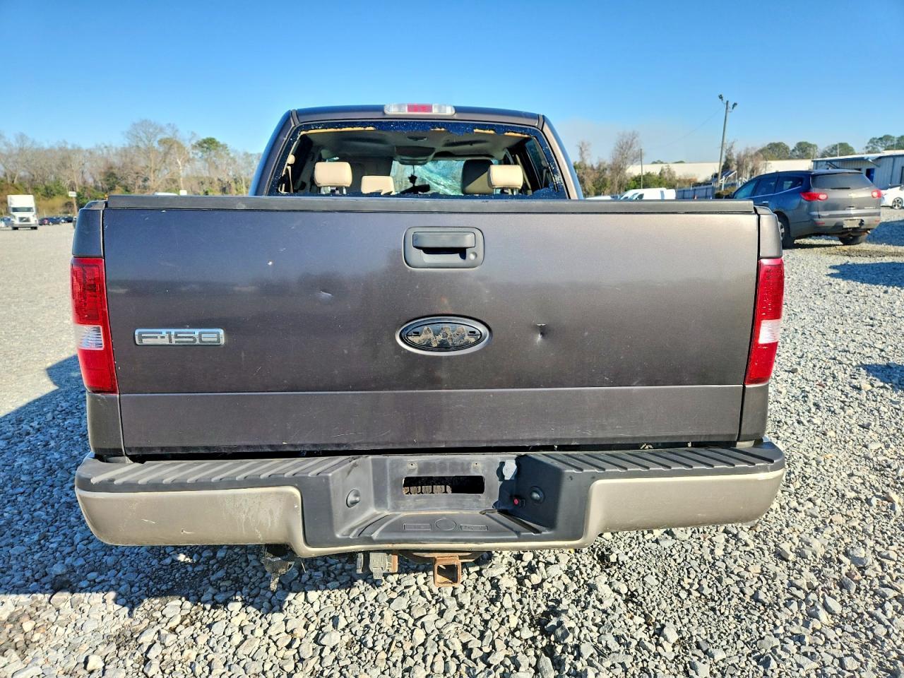 2006 Ford F150 Supercrew - Image 6