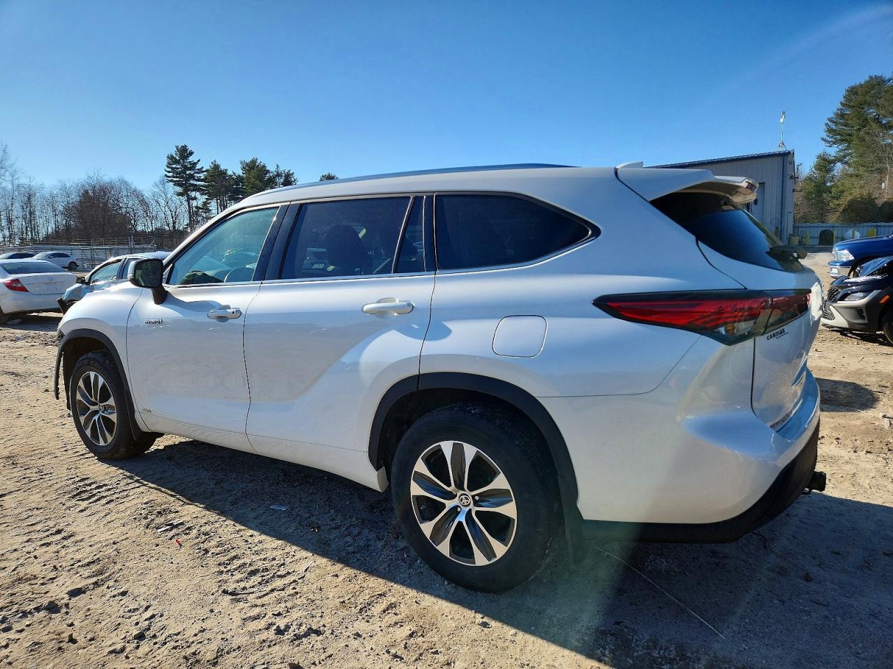 2020 Toyota Highlander Base - Фото 2