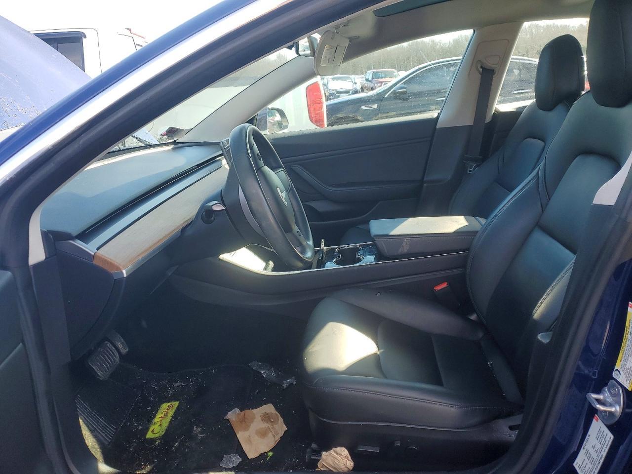 2018 Tesla Model 3 - Фото 7