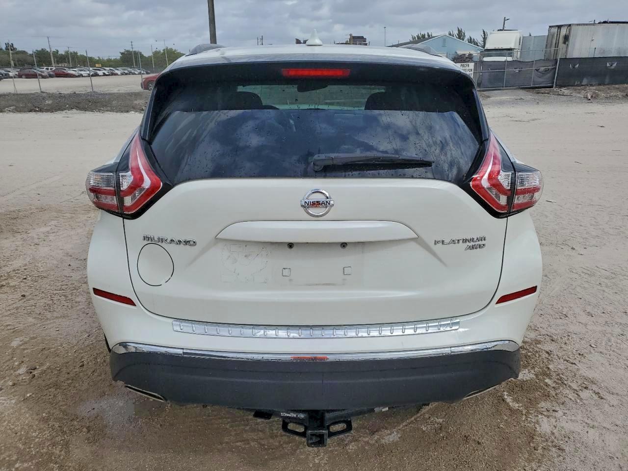 2017 Nissan Murano S - Image 6